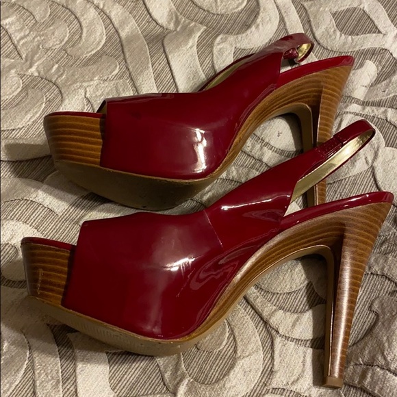 Jessica Simpson heels - Picture 3 of 3